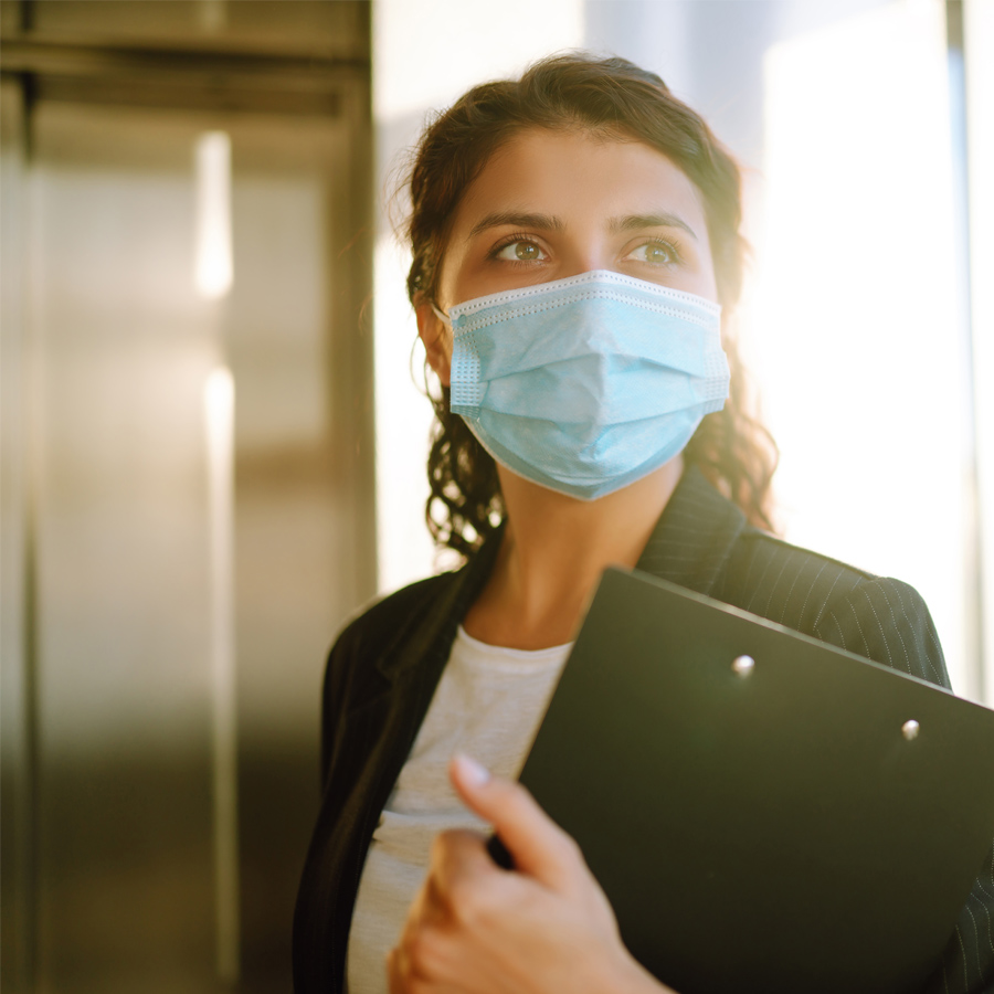 Woman in a face mask.